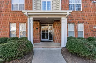 623 Ives Ct, Chapel Hill, NC 27514 - Photo 1