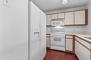 723 Springfork Dr, Cary, NC 27513 - Photo 5