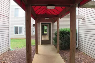 1401 Collegiate Cir, Raleigh, NC 27606 - Photo 3