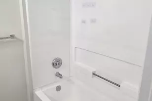 1401 Collegiate Cir, Raleigh, NC 27606 - Photo 23