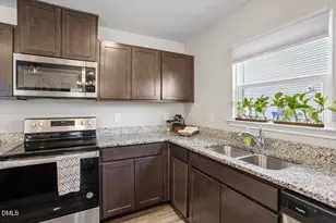 1060 Kafka Dr, Fuquay Varina, NC 27526 - Photo 11