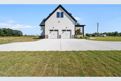 2560 Lassiter Road, Four Oaks, NC 27524 - Photo 5