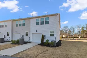 389 Channel Drop Dr, Clayton, NC 27520 - Photo 33