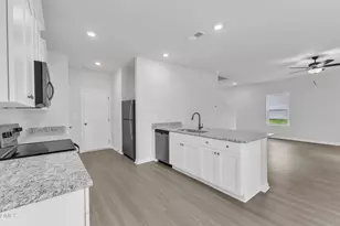 501 Benton Dr, Oxford, NC 27565 - Photo 7