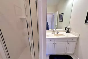 226 Edgewater Cir, Chapel Hill, NC 27516 - Photo 19