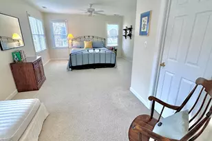 226 Edgewater Cir, Chapel Hill, NC 27516 - Photo 29