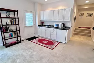 226 Edgewater Cir, Chapel Hill, NC 27516 - Photo 33