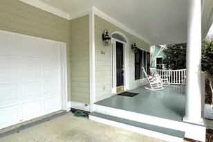 226 Edgewater Cir, Chapel Hill, NC 27516 - Photo 1