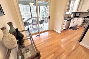 226 Edgewater Cir, Chapel Hill, NC 27516 - Photo 9