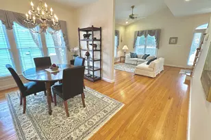 226 Edgewater Cir, Chapel Hill, NC 27516 - Photo 7