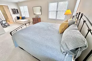 226 Edgewater Cir, Chapel Hill, NC 27516 - Photo 23