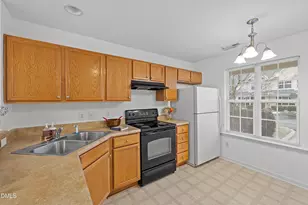 7719 Averette Field Dr, Raleigh, NC 27616 - Photo 5