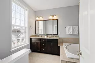 10321 Sablewood Dr, Raleigh, NC 27617 - Photo 21