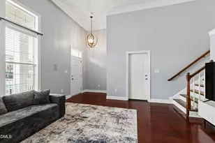 10321 Sablewood Dr, Raleigh, NC 27617 - Photo 3