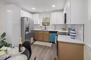 801 Havenwood Ct, Raleigh, NC 27615 - Photo 11