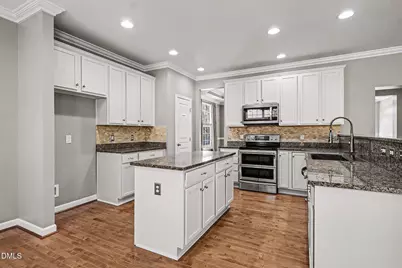 120 Magnolia Meadow Way, Holly Springs, NC 27540 - Photo 9