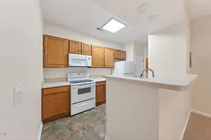 434 Eyam Hall Ln, Apex, NC 27502 - Photo 7