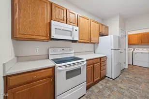 434 Eyam Hall Ln, Apex, NC 27502 - Photo 9