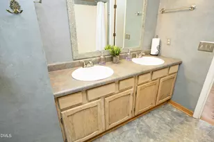 1207 Fernridge Dr, Sanford, NC 27332 - Photo 15