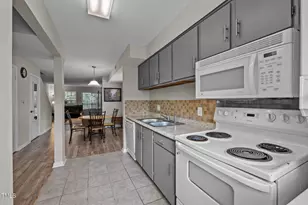 120 Schultz St, Chapel Hill, NC 27514 - Photo 3