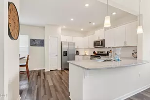 2212 Fairway Green Dr, Fuquay Varina, NC 27526 - Photo 5