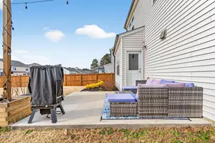 2212 Fairway Green Dr, Fuquay Varina, NC 27526 - Photo 23