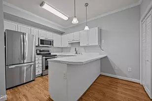 312 Lord Byron Ct, Cary, NC 27513 - Photo 7