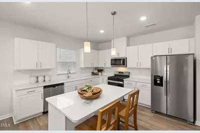 433 Woodbluff Drive, Sanford, NC 27330 - Photo 5