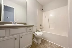 100 Broken Lance Dr, Youngsville, NC 27596 - Photo 9