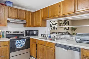 7735 Sandra Ln, Raleigh, NC 27615 - Photo 9