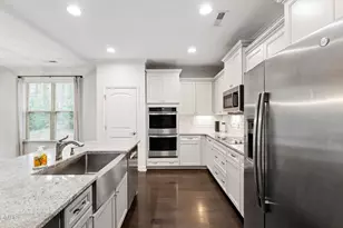 8121 Fieldcrest Ln, Fuquay Varina, NC 27526 - Photo 13