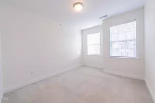 10510 Rosegate Ct, Raleigh, NC 27617 - Photo 37