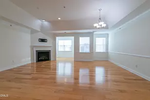 10510 Rosegate Ct, Raleigh, NC 27617 - Photo 17