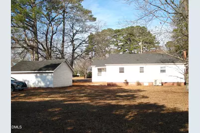 202 N Wayne Avenue, Dunn, NC 28334 - Photo 7
