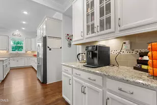209 Mystic Pine Pl, Apex, NC 27539 - Photo 5