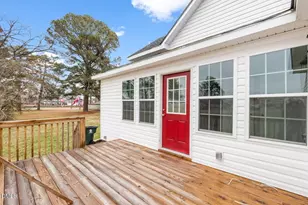 305 E Harnett St, Benson, NC 27504 - Photo 5