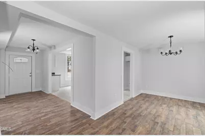 305 E Harnett Street, Benson, NC 27504 - Photo 13