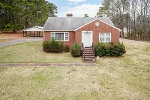 1204 Roanoke Ave, Henderson, NC 27536 - Photo 1