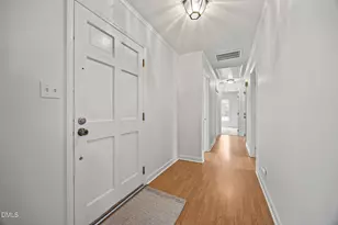 5916 Applewood Ln, Raleigh, NC 27609 - Photo 5