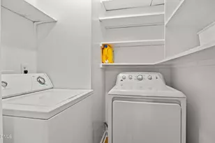 5916 Applewood Ln, Raleigh, NC 27609 - Photo 15