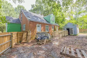 301 N King Charles Rd, Raleigh, NC 27610 - Photo 9