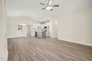 1711 Elizabeth Dr, Kinston, NC 28504 - Photo 7