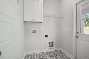 1709 Elizabeth Dr, Kinston, NC 28504 - Photo 9