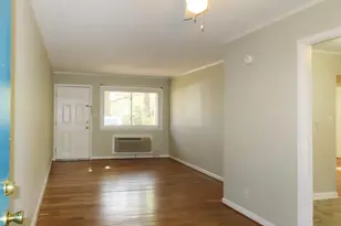 108 Sue Ann Ct, Carrboro, NC 27510 - Photo 3