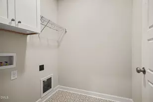 1707 Elizabeth Dr, Kinston, NC 28504 - Photo 9