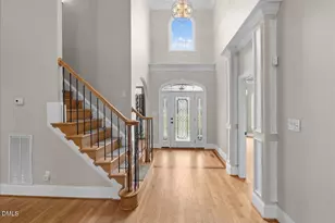 1004 Canterbury Ct, Youngsville, NC 27596 - Photo 3