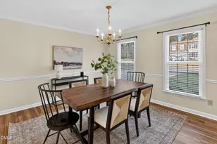 508 Heathridge Ln, Cary, NC 27513 - Photo 9