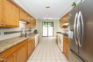 6 Weybridge Pl, Chapel Hill, NC 27517 - Photo 13