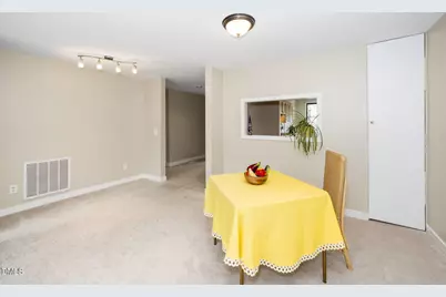 6 Weybridge Place, Chapel Hill, NC 27517 - Photo 17