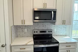 332 Hamilton St, Henderson, NC 27536 - Photo 11